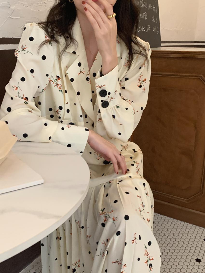 Casual Suit Collar Pleated Dress Women Double Breasted Polka Dot Floral Loose Midi Dress Female Clothing Spring 2022 Ves